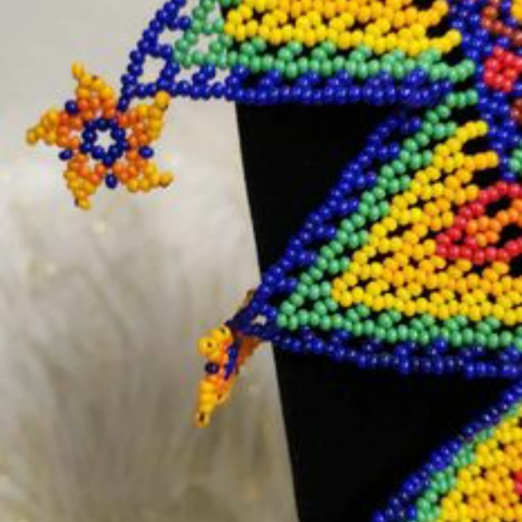 Huichol Jewelry - Picture 5 of 9